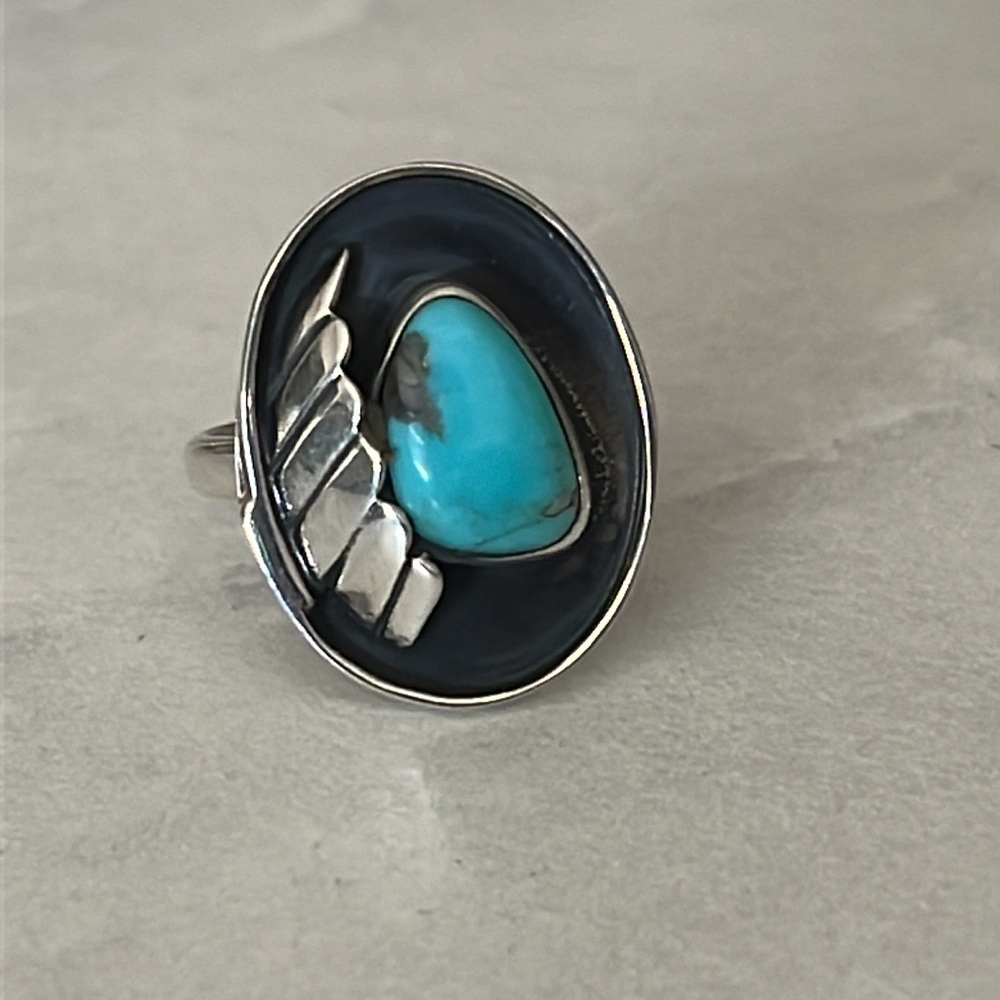 Navajo Style Blue Kingman Turquoise Sterling Silver Ring